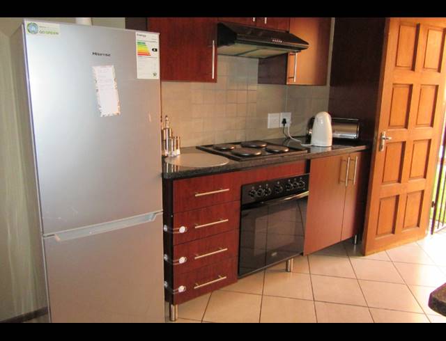 2 BEDROOM TOWNHOUSE FOR SALE IN ALBERTSDAL